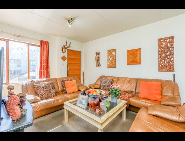 1 BEDROOM APARTMENT FOR SALE IN ELTONHILL